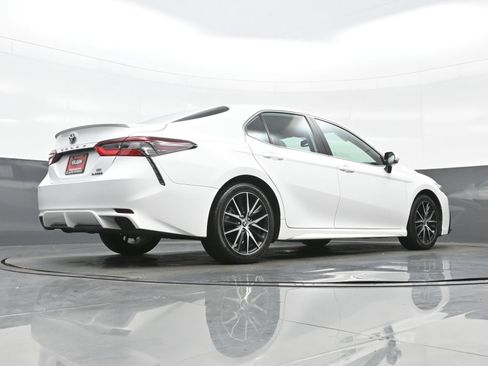 Used 2024 Toyota Camry SE w/ Audio Upgrade Package FWD image 34