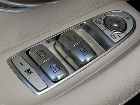 Certified 2020 Mercedes-Benz E 350 Sedan image 21