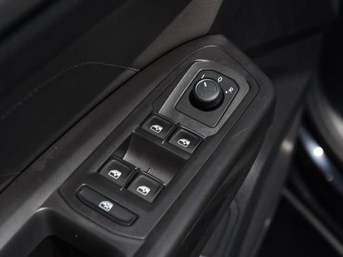Used 2023 Volkswagen Atlas SE FWD image 8