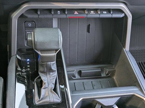 Used 2022 Toyota Tundra SR5 w/ SR5 Premium Package AWD/4WD image 13