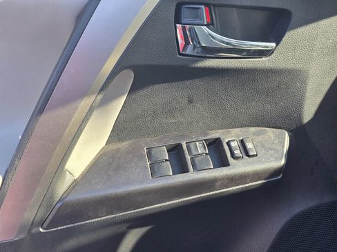 Used 2016 Toyota RAV4 XLE w/ Convenience Package AWD/4WD image 9