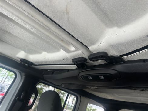 Used 2024 Jeep Wrangler Unlimited Rubicon image 22