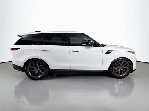 Certified 2025 Land Rover Range Rover Sport SE AWD/4WD image 4