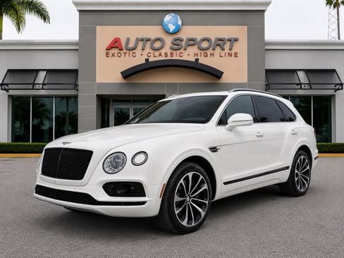 Used 2019 Bentley Bentayga AWD/4WD image 1