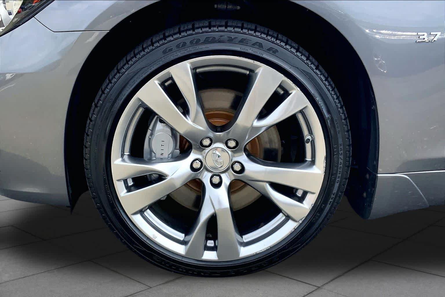Used 2019 INFINITI Q70 L 3.7 AWD/4WD image 11
