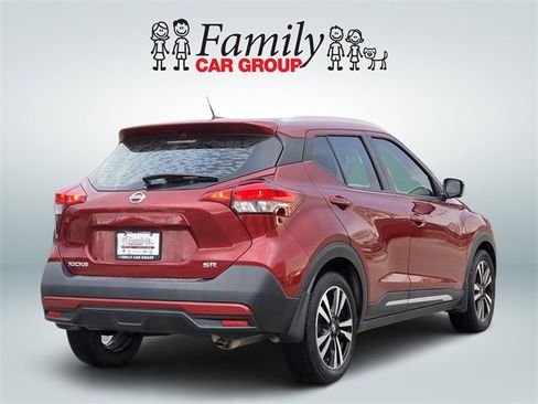 Used 2019 Nissan Kicks SR image 4