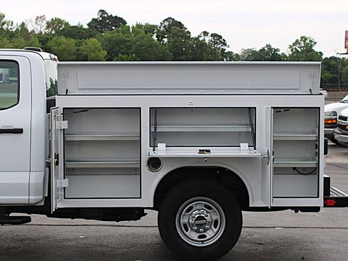 Used 2024 Ford F250 XL w/ XL Chrome Package AWD/4WD image 9