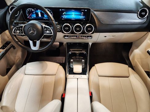 Used 2021 Mercedes-Benz GLA 250 4MATIC image 46