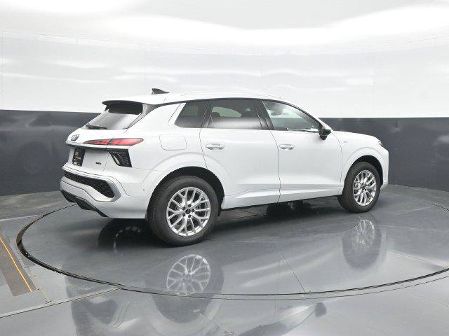 New 2026 Audi Q3 quattro 2.0T AWD/4WD image 7