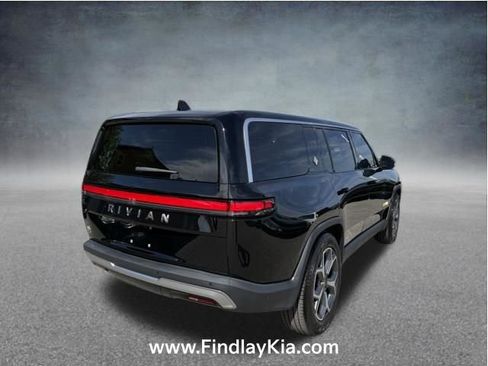 Used 2023 Rivian R1S Adventure AWD/4WD image 5