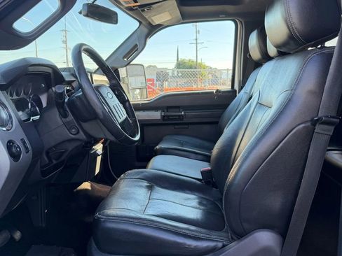 Used 2015 Ford F250 Lariat w/ Lariat Ultimate Package image 13