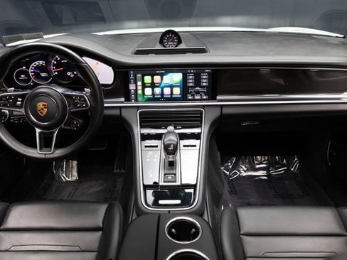 Used 2020 Porsche Panamera GTS w/ Premium Package Plus image 67