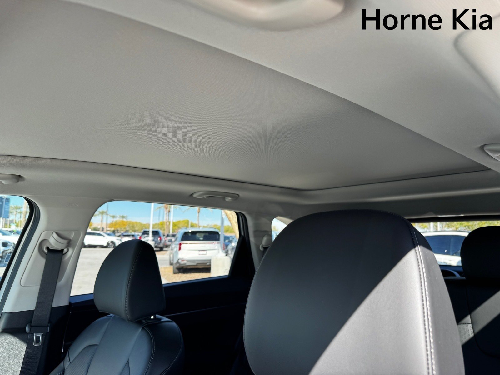 New 2026 Kia Sorento EX w/ EX Premium Package FWD image 17