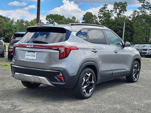 Certified 2024 Kia Seltos EX AWD/4WD image 7