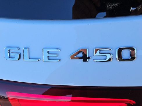 New 2026 Mercedes-Benz GLE 450 4MATIC image 15