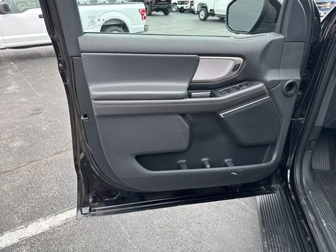 Used 2025 Ford Expedition Active RWD image 26