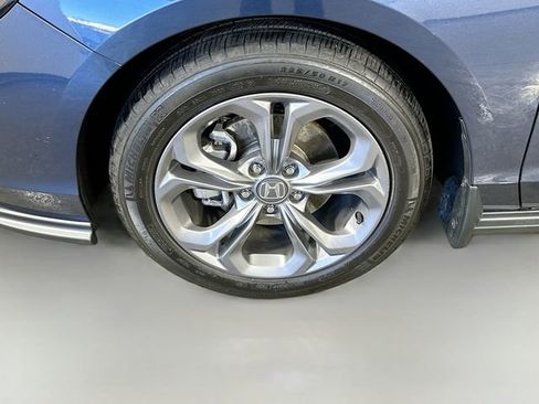 Certified 2023 Honda Accord EX image 13