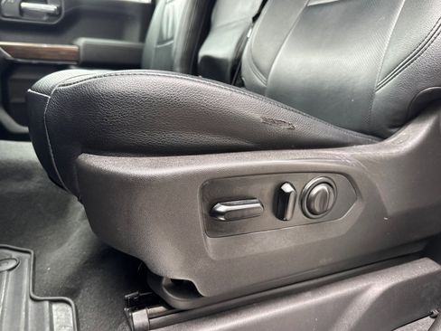 Used 2021 Chevrolet Silverado 1500 RST image 13