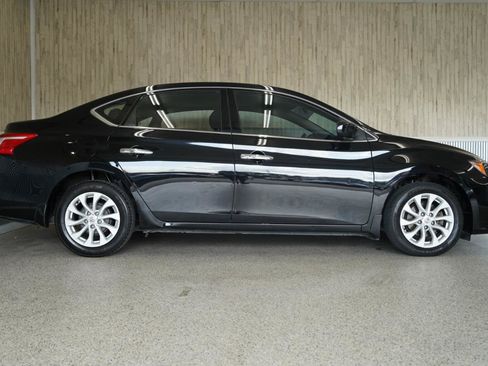 Used 2019 Nissan Sentra SV FWD image 6