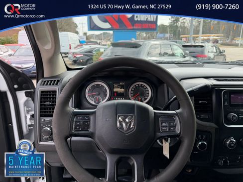 Used 2017 RAM 3500 Tradesman w/ Chrome Appearance Group AWD/4WD image 13