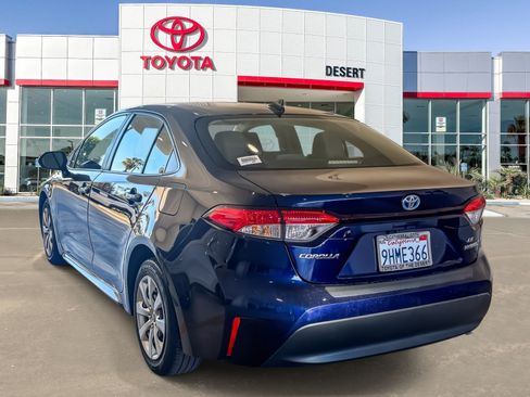 Used 2023 Toyota Corolla LE w/ Carpet Mat Package (TMS) FWD image 5