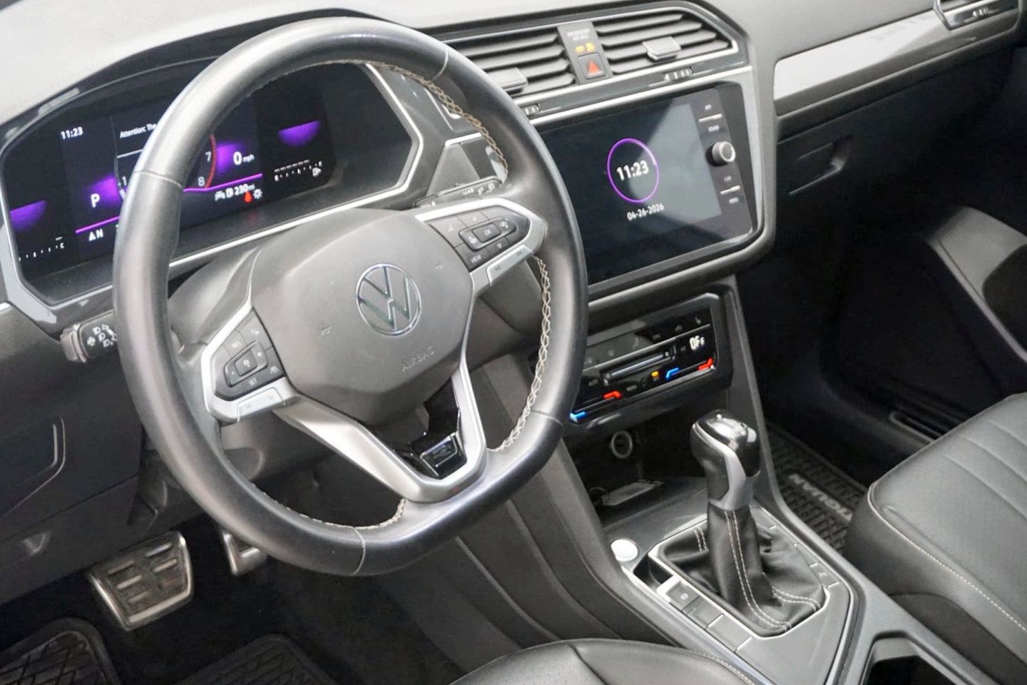 Used 2023 Volkswagen Tiguan SE R-Line FWD image 13