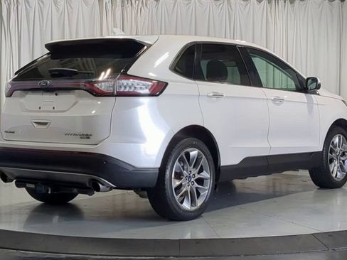 Used 2018 Ford Edge Titanium w/ Equipment Group 301A AWD/4WD image 10