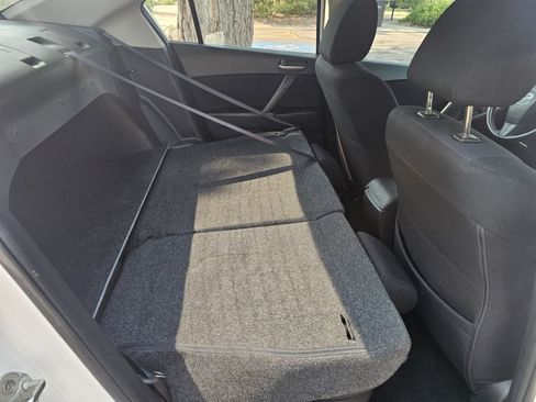 Used 2010 MAZDA MAZDA3 i Touring FWD image 31