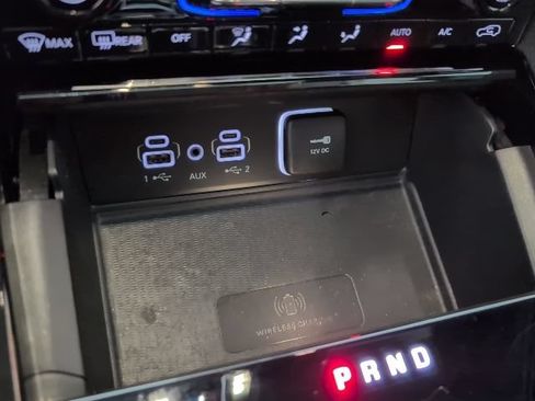 Used 2023 Jeep Grand Cherokee Altitude AWD/4WD image 28