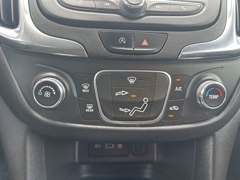 Used 2023 Chevrolet Equinox LT w/ LPO, Floor Liner Package AWD/4WD image 28