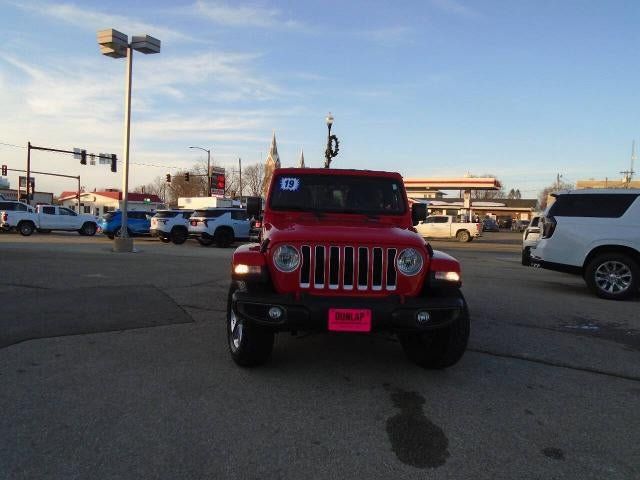 Used 2019 Jeep Wrangler Unlimited Sahara AWD/4WD image 2