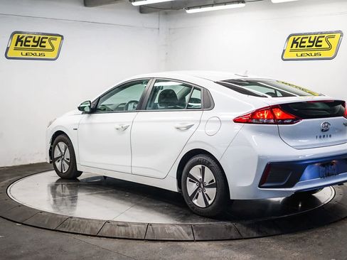 Used 2020 Hyundai Ioniq Blue image 2