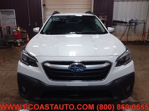 Used 2020 Subaru Outback Premium image 7