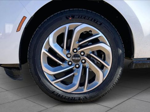 New 2026 Lincoln Navigator Reserve image 11