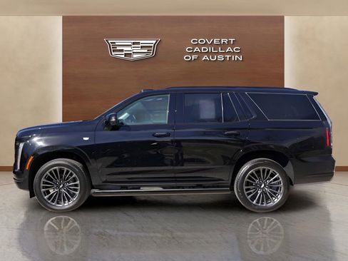 Certified 2025 Cadillac Escalade Sport Platinum w/ LPO, Floor Liner Package AWD/4WD image 2