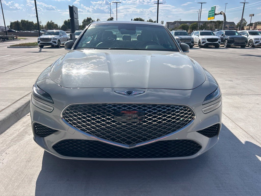 Used 2025 Genesis G70 2.5T RWD image 2
