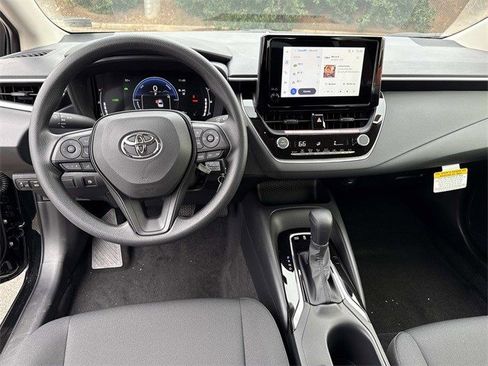 Used 2026 Toyota Corolla LE image 17