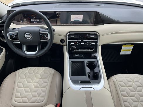 New 2026 Nissan Armada Platinum image 9