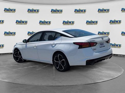 Used 2025 Nissan Altima 2.5 SR FWD image 11