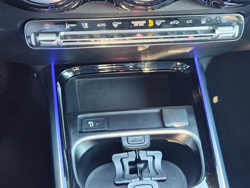 Used 2023 Mercedes-Benz EQB 300 300 image 20