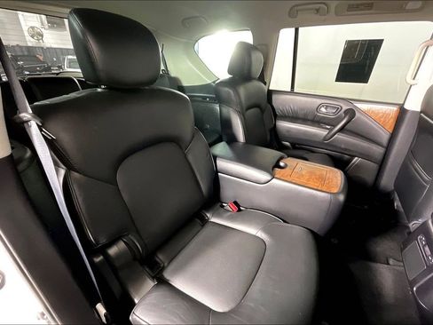 Used 2023 Nissan Armada SL w/ Captain's Chairs Package AWD/4WD image 37