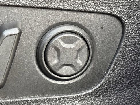 Used 2023 Kia Carnival SX Prestige FWD image 24