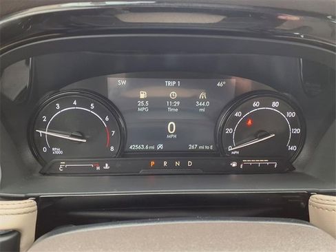 Certified 2022 Lincoln Corsair FWD w/ Equipment Group 101A image 12