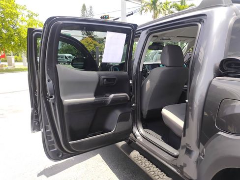 Used 2021 Toyota Tacoma SR5 RWD image 22