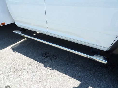 Used 2024 RAM 5500 Tradesman w/ Chrome Appearance Group AWD/4WD image 62