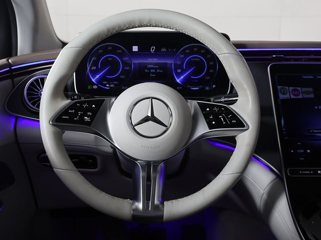 Used 2023 Mercedes-Benz EQE 350+ 4MATIC SUV w/ Exclusive Trim Package image 41