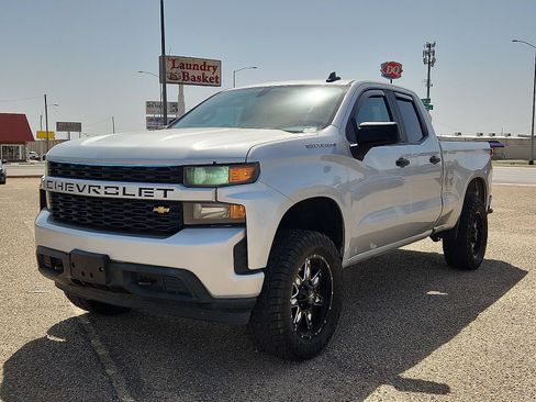 Used 2020 Chevrolet Silverado 1500 Custom w/ Custom Value Package RWD image 1