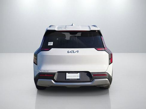 New 2026 Kia EV9 Wind image 7