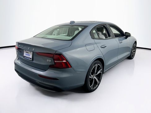 Used 2023 Volvo S60 B5 Core w/ Protection Package Premier image 5