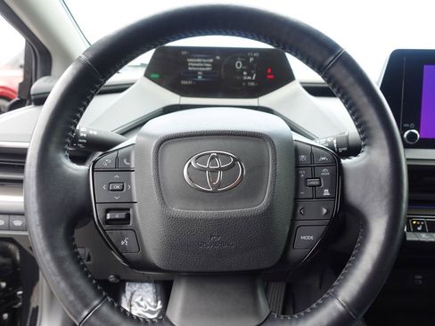 Used 2023 Toyota Prius XLE FWD image 13